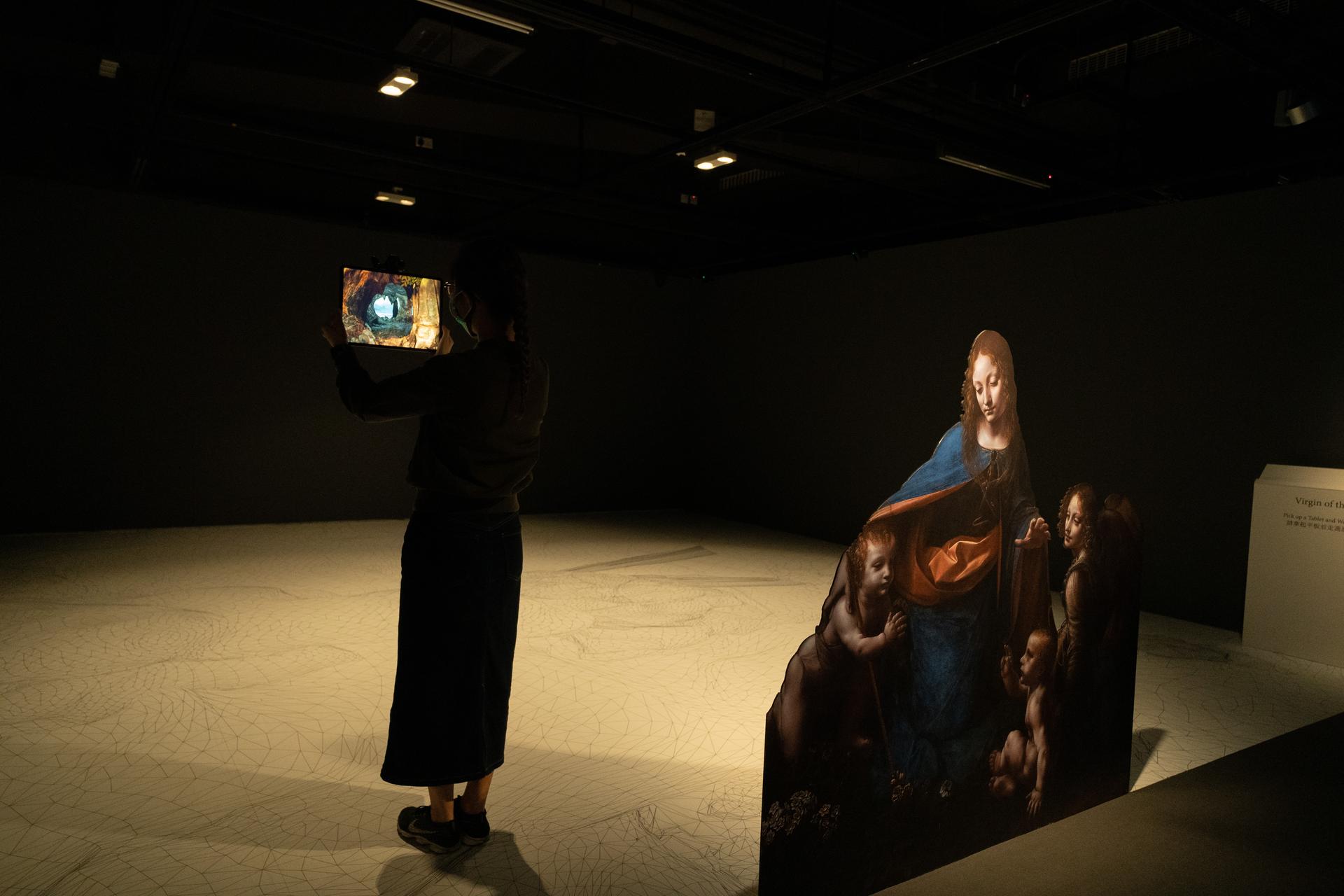 LdV.VotR.AR (Leonardo da Vinci. Virgin of the Rocks.AR)